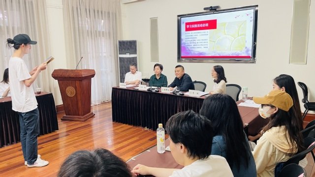 关工委副主任兼秘书长